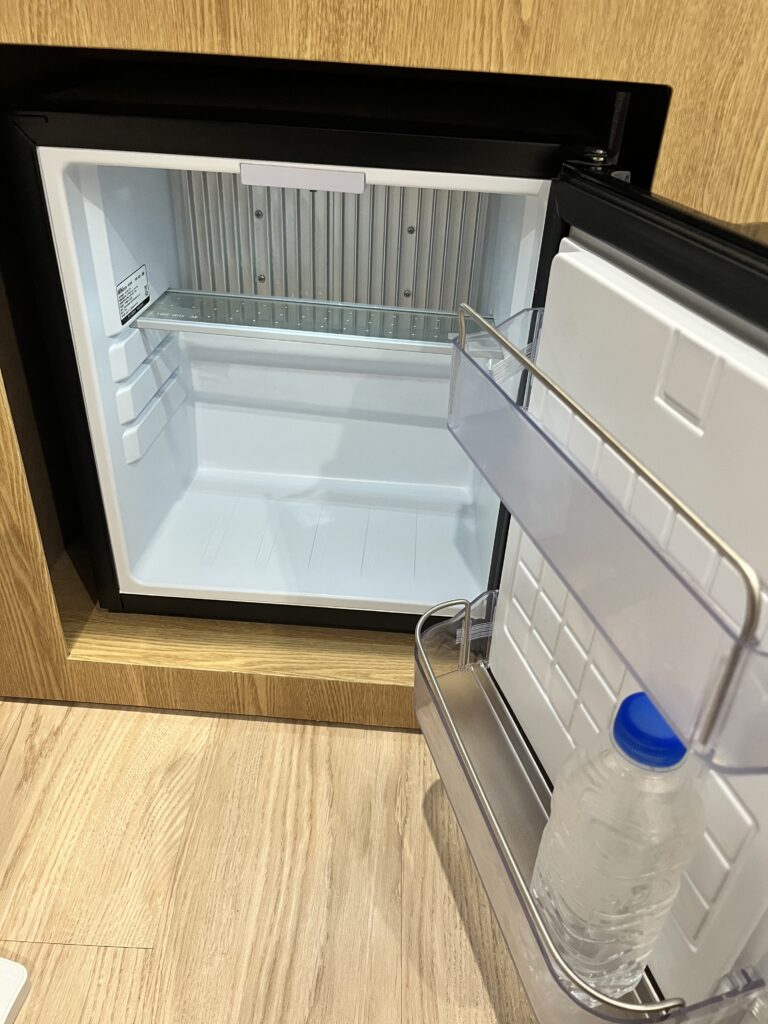 「ABOUTSTAY Dongdaemun（アバウトステイ トンデムン）」ルーム冷蔵庫