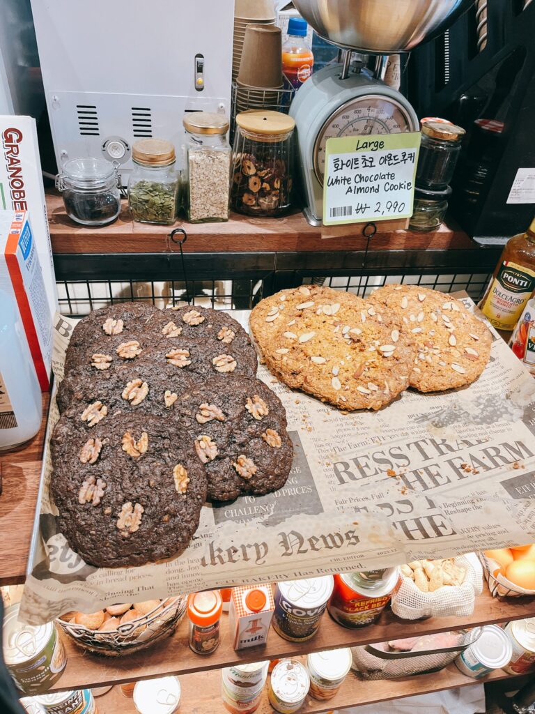 etf-bakery-anguk
巨大クッキー