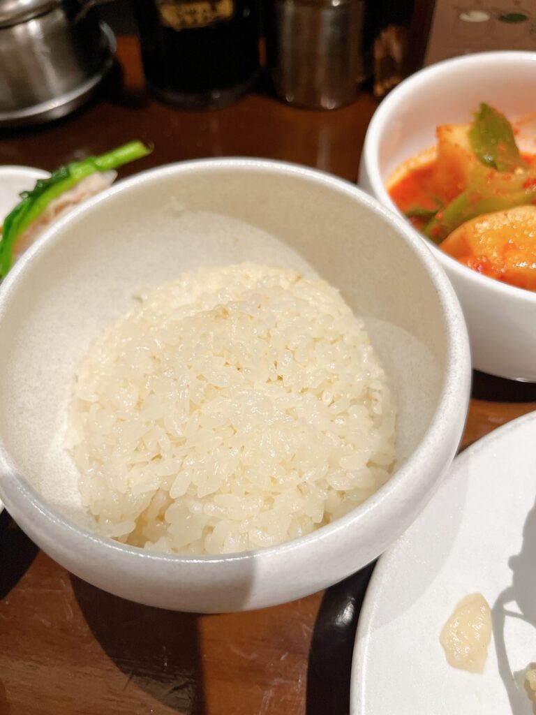 無垢屋 聖水店
餅米のようなもちもちのご飯