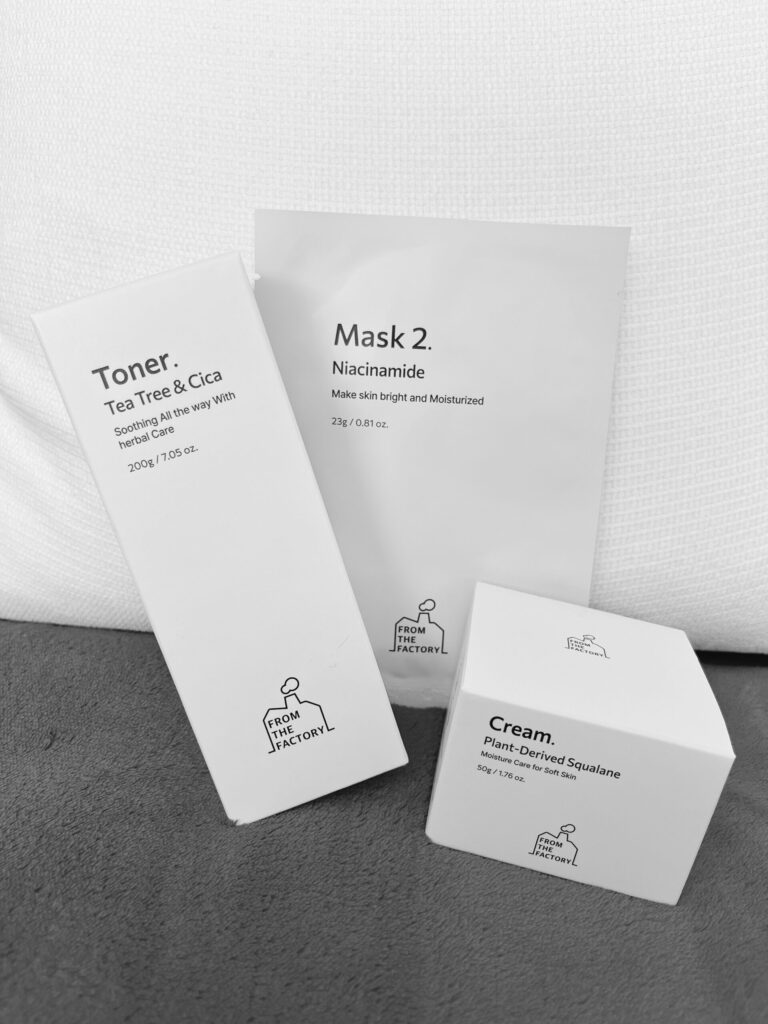 聖水 From The Factory 
購入した、マスク、化粧水、クリーム