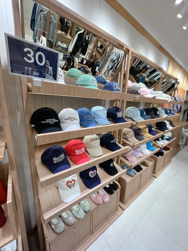 Marithé + François Girbaud(マリテフランソワジルボー)広蔵市場店 アウトレット価格のキャップ