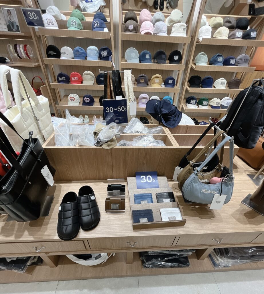 バッグやシューズなど自分へのご褒美にぴったりな小物たち