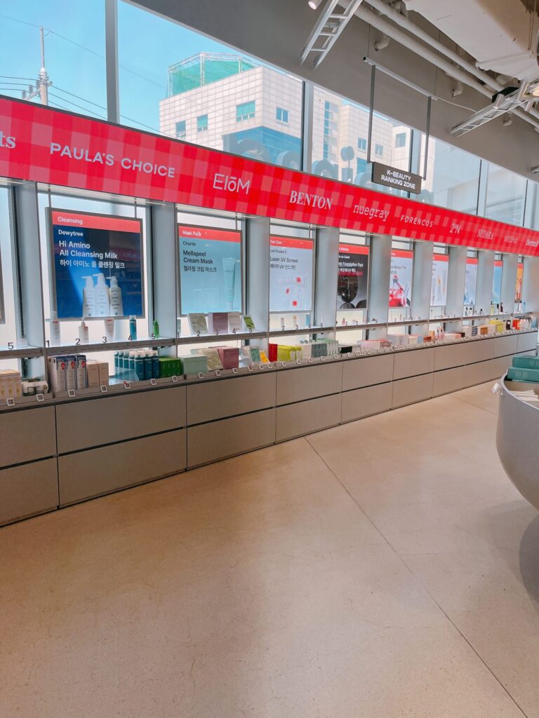 MUSINSA MEGASTORE SEONGSU
注目のスキンケアアイテムが、展示している「ランキングゾーン」