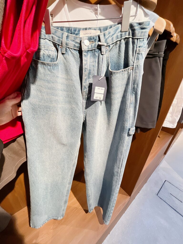 弘大「LOC」
訪問時にこの良質なデニムが20％オフになっていました
