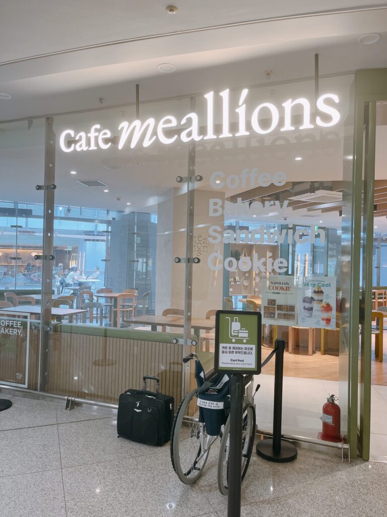 仁川空港第一ターミナルグルメガイド
Meallions【ベーカリー&カフェ】
広々とした穴場カフェです