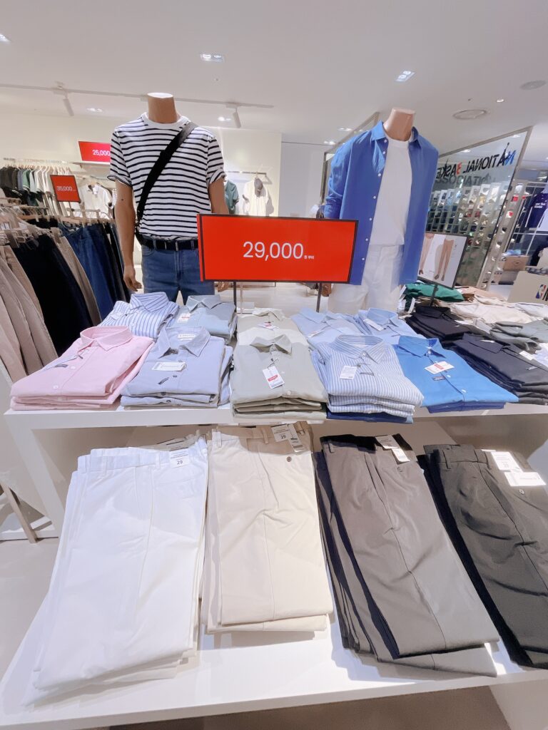 現代シティアウトレット東大門店GIORDANO美しいシルエットのジーンズが揃う定番店