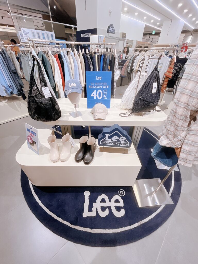 現代シティアウトレット東大門店最大40%OFFのカジュアルウェア
