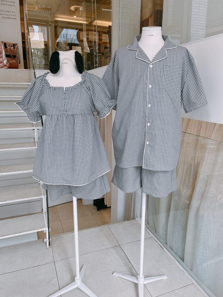 Juuneeduショールーム ソウルの森店 入り口ディスプレイです