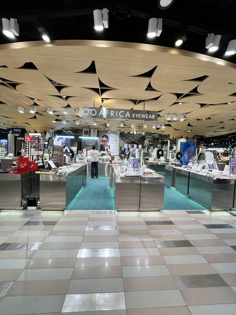 DOOTA MALL東大門お手頃価格でメガネが作れる「AFRICA EYEWEAR」です