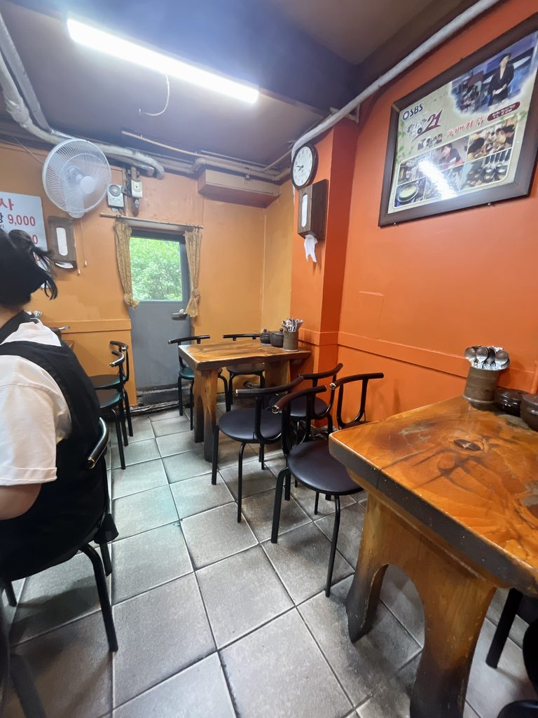 鍾路3街 トゥッペギチプ|ひとり女子でも浮くことなく気軽に入れる雰囲気だと感じました